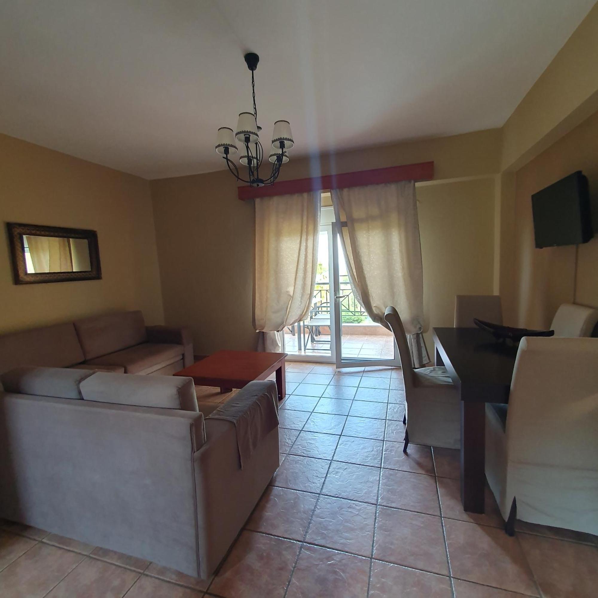 Agrili Apartments & Rooms Elia Nikitis Oda fotoğraf