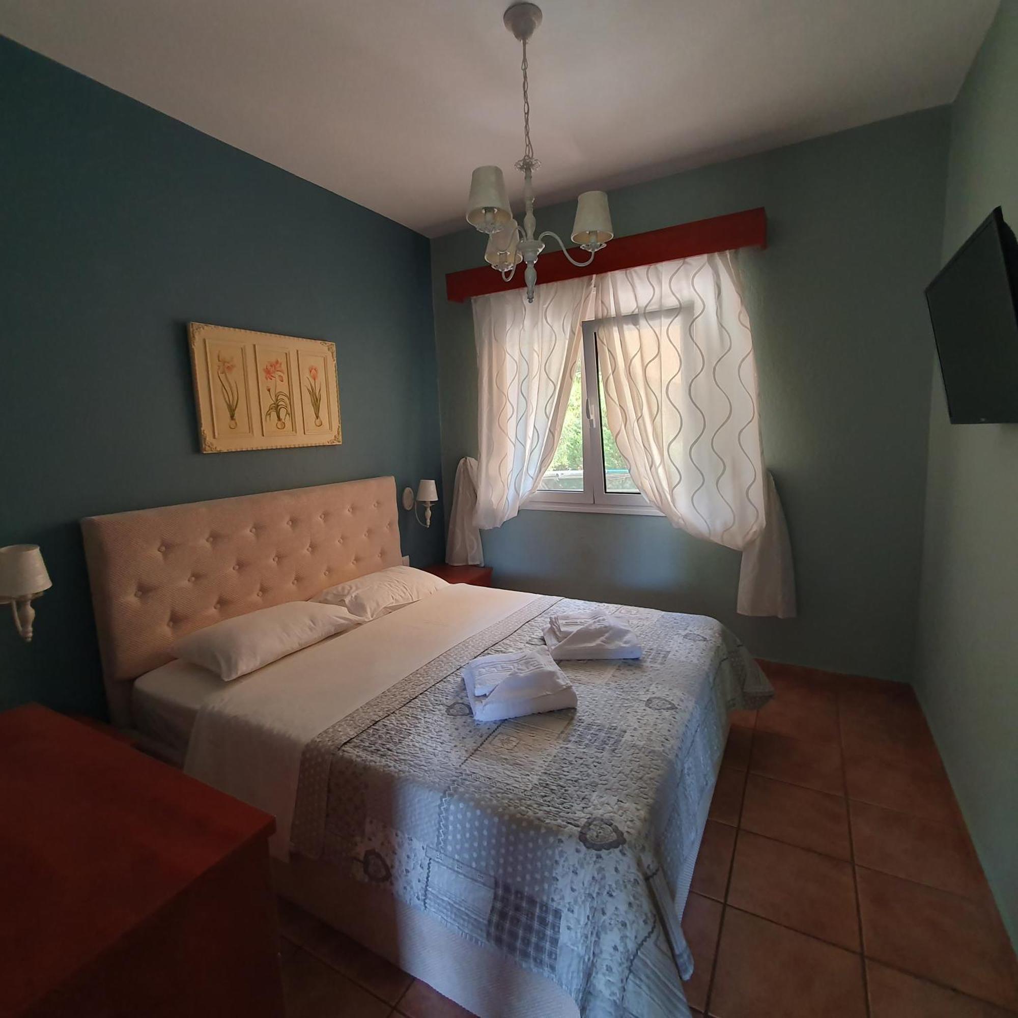 Agrili Apartments & Rooms Elia Nikitis Oda fotoğraf