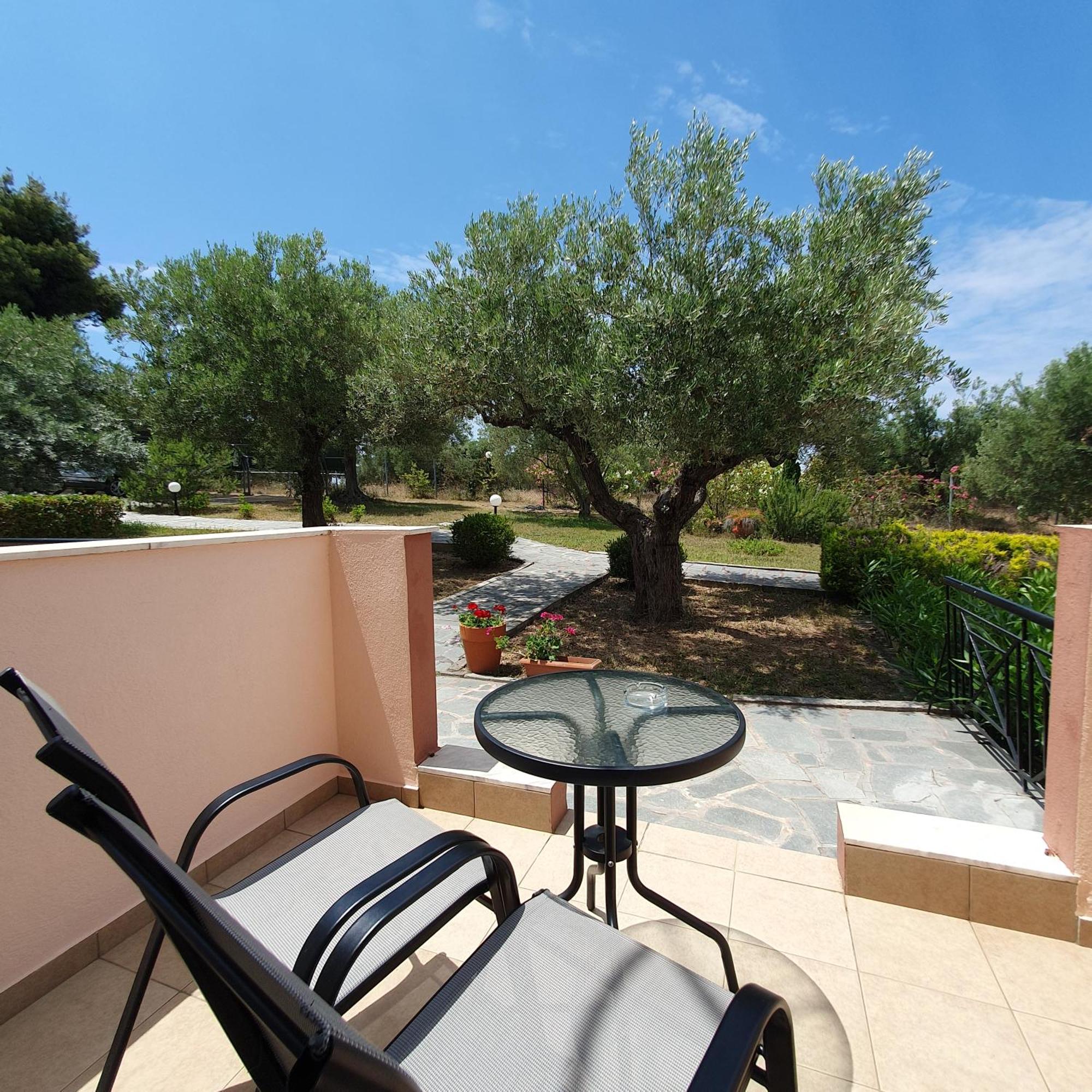 Agrili Apartments & Rooms Elia Nikitis Oda fotoğraf