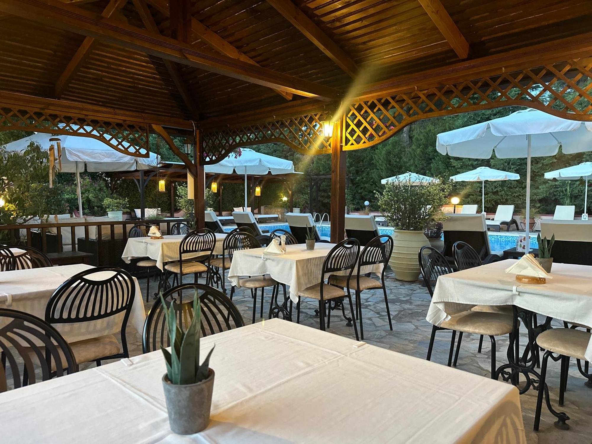 Agrili Apartments & Rooms Elia Nikitis Dış mekan fotoğraf