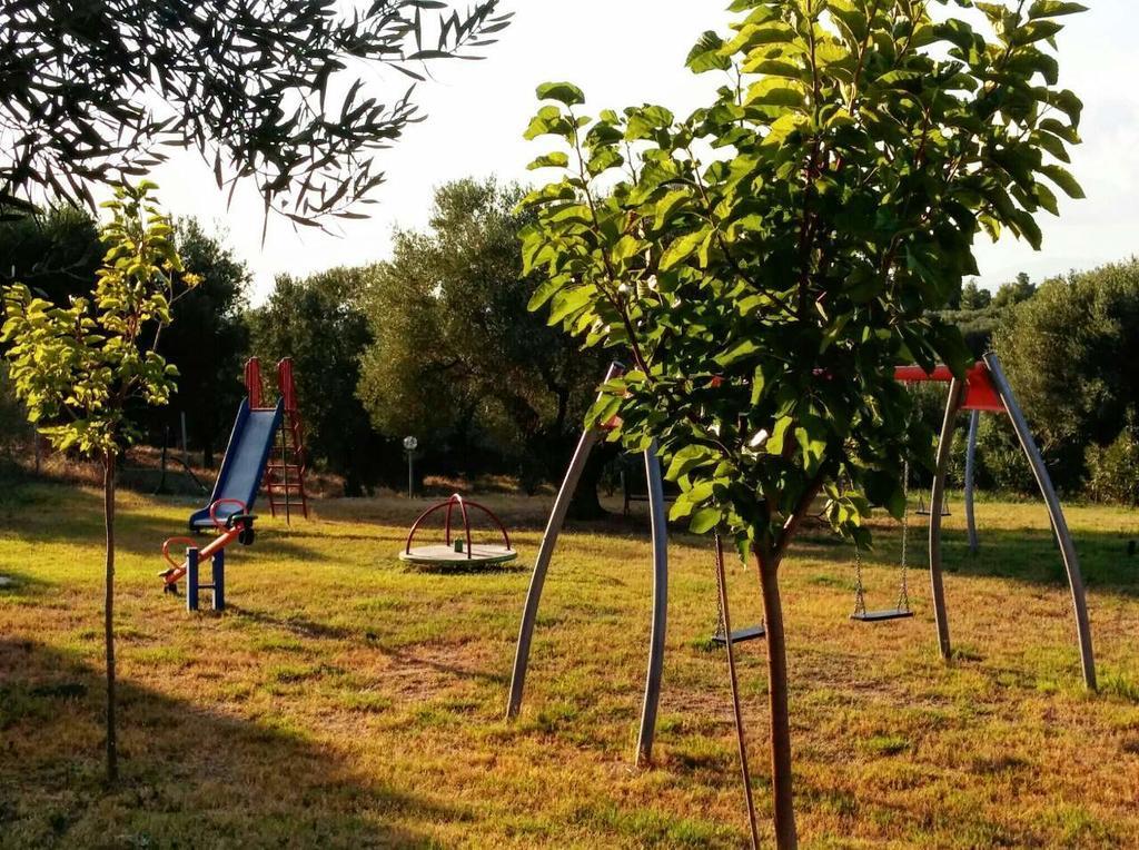 Agrili Apartments & Rooms Elia Nikitis Dış mekan fotoğraf